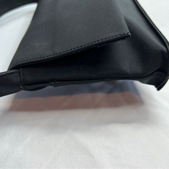 Reaction Kenneth Cole Small Handbag - Picture 10 of 14